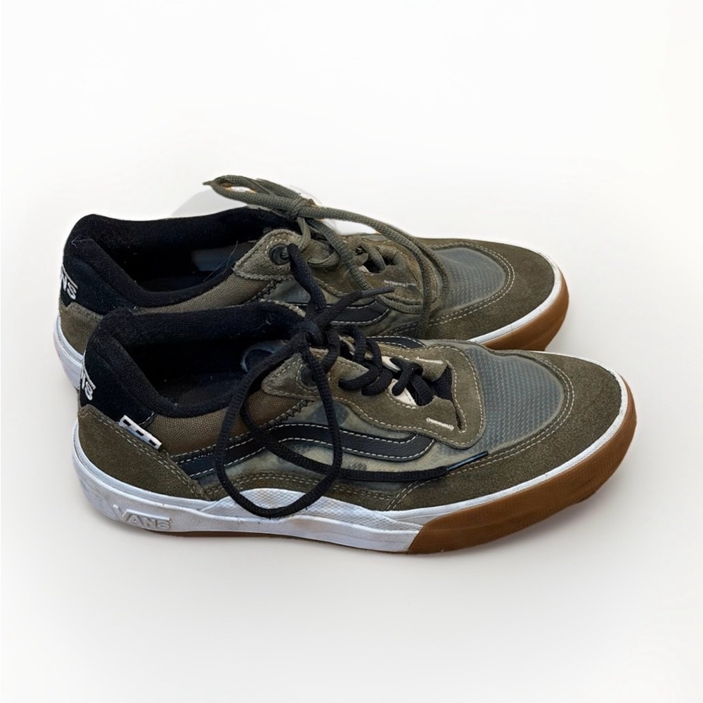 Vans Wayvee Skate Shoes Men’s Size 8‎ Olive Green Gum Sole
